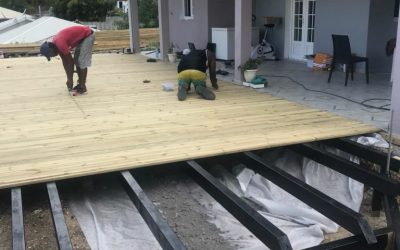 Deck en bois en Martinique